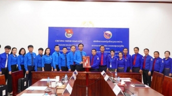 thanh nien thu do hai nuoc viet nam lao trao doi cac mo hinh hay