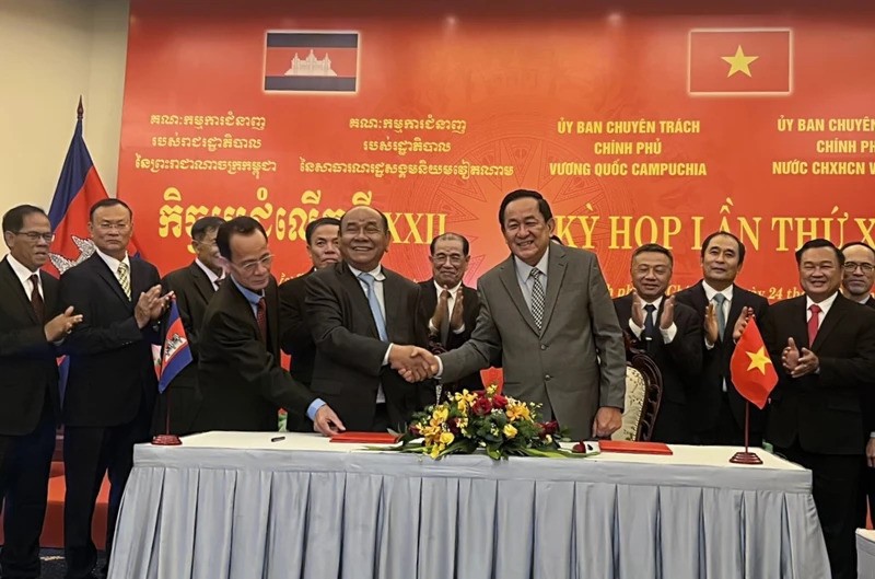 Tiếp tục tìm kiếm, quy tập, hồi hương hài cốt liệt sĩ quân tình nguyện và chuyên gia Việt Nam hy sinh tại Campuchia