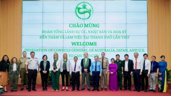 lanh dao tp can tho tiep doan tong lanh su 3 nuoc hoa ky nhat ban va australia