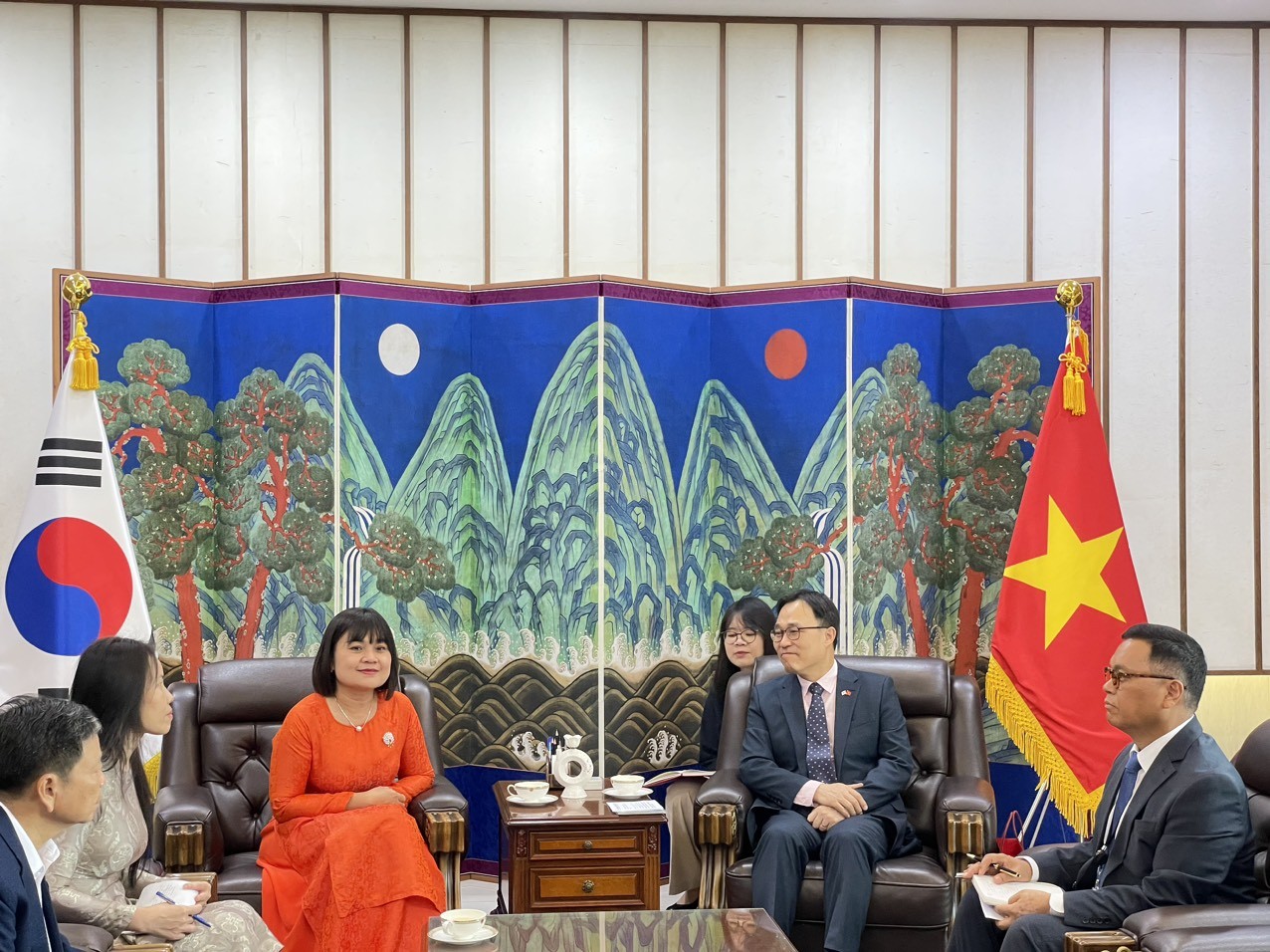 Thúc đẩy quan hệ hợp tác giữa tỉnh Đắk Lắk với 4 cơ quan Đại sứ quán và các tổ chức nước ngoài