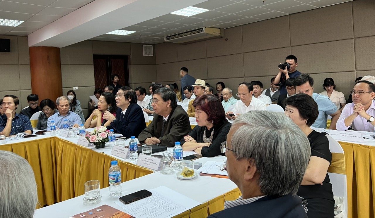 Kiều bào đồng hành trong việc quy hoạch, bảo tồn và tôn tạo cầu Long Biên
