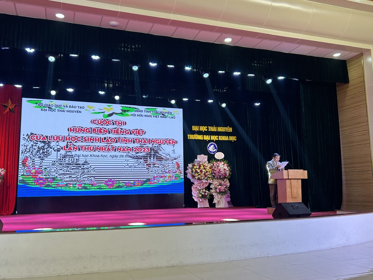 Thái Nguyên: 9 đội lưu học sinh, sinh viên Lào thi hùng biện tiếng Việt Thái Nguyên: 9 đội lưu học sinh, sinh viên Lào thi hùng biện tiếng Việt