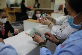 Từ 2025, tăng lương bình quân 7%/năm đối với cán bộ, công chức, viên chức