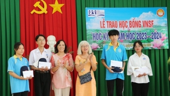 VNSF trao học bổng cho 64 học sinh, sinh viên có hoàn cảnh khó khăn tại Đồng Tháp