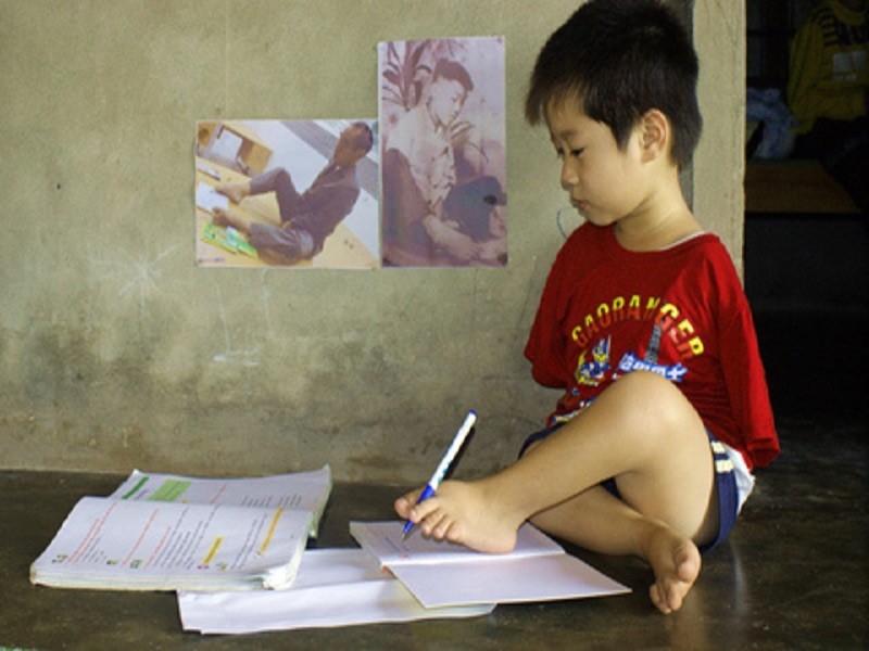 Khuyến khích thành lập thêm các cơ sở giáo dục ngoài công lập đối với người khuyết tật
