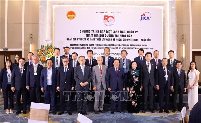 Các đại biểu tham gia chương trình. (Ảnh: TTXVN)