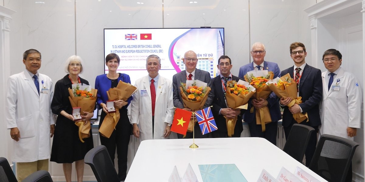 Anh hỗ trợ Việt Nam nâng cao chất lượng chăm sóc trẻ sơ sinh và phụ nữ mang thai