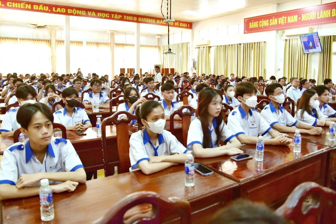 Vùng 5 Hải quân tuyên truyền biển, đảo tại tỉnh Cà Mau