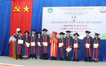 Góp sức xây dựng đường biên giới Việt Nam - Campuchia hòa bình, hữu nghị và phát triển