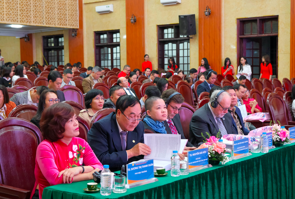 Hội thảo thu hút nhiều chuyên gia trong và ngoài nước (Ảnh:L.D).