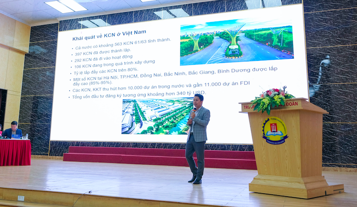 TS. Nhạc Phan Linh - Phó Viện trưởng, Viện Nghiên cứu Công nhân và Công đoàn (Tổng LĐLĐ Việt Nam) (Ảnh: L.D).