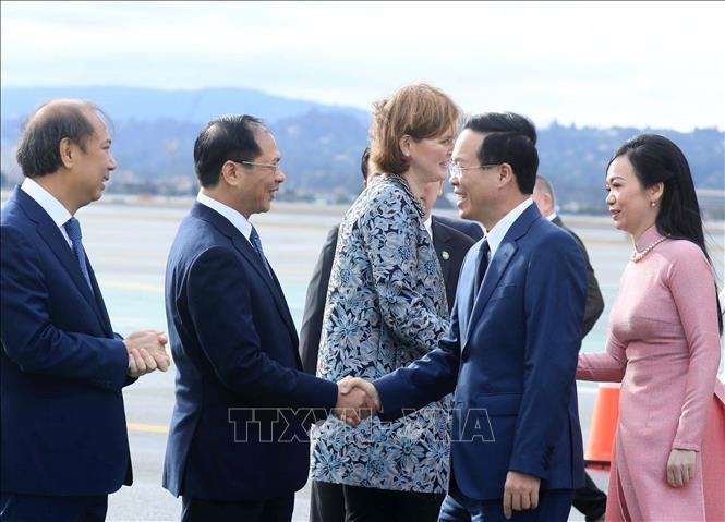 Chủ tịch nước Võ Văn Thưởng đến San Francisco, bắt đầu chương trình tham dự Tuần lễ Cấp cao APEC 2023