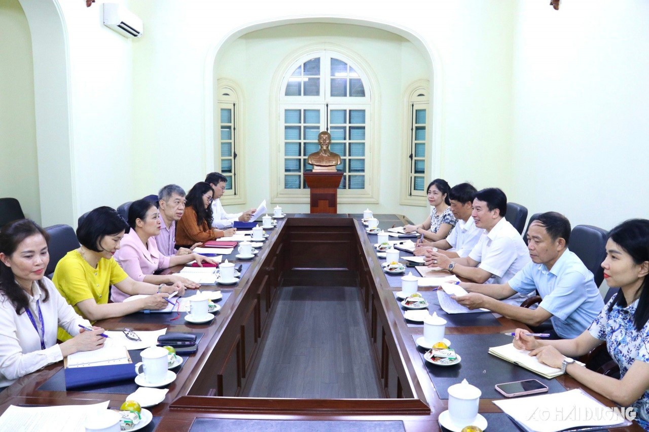 Tăng cường, mở rộng công tác đối ngoại nhân dân