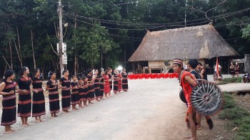 Kon Tum: Công nhận Làng du lịch đầu tiên của người dân tộc Giẻ Triêng ở huyện Ngọc Hồi