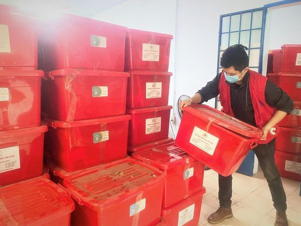 Hỗ trợ khẩn cấp người dân bị ảnh hưởng bởi mưa lũ tại Huế