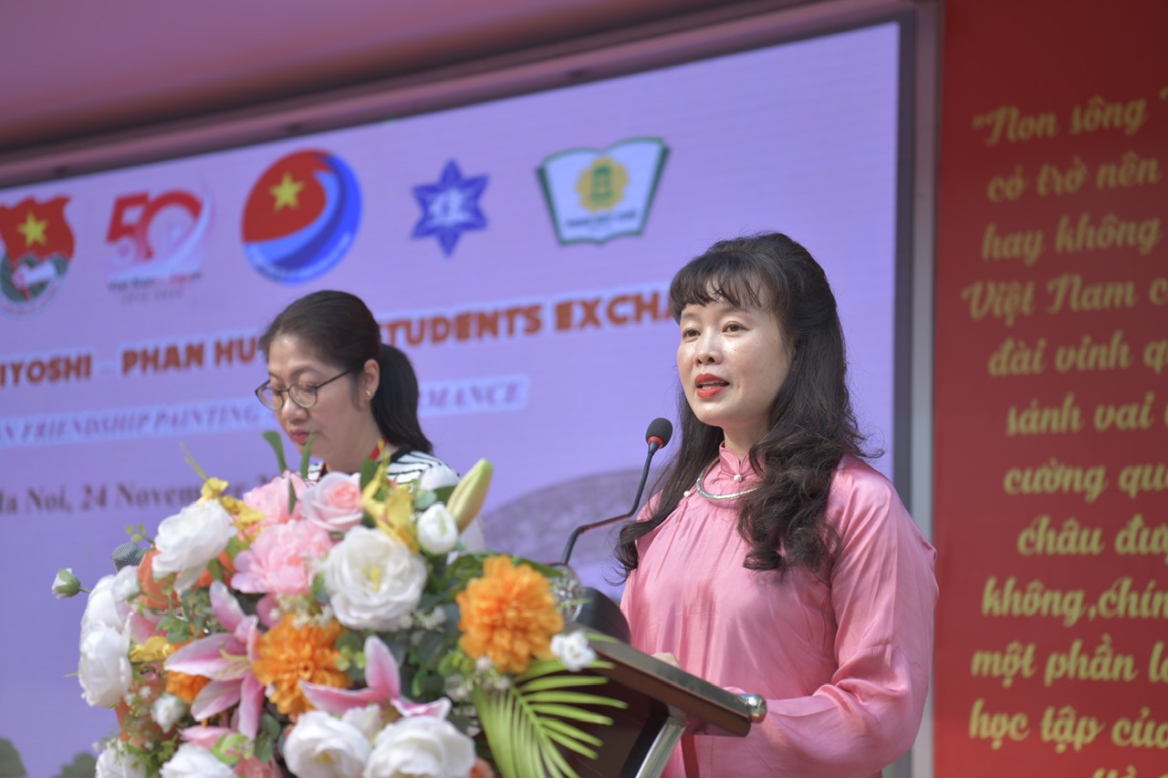 Bà Phạm Thị Thiên Nga, Hiệu trưởng trường Tiểu học Nguyễn Bá Ngọc (Ba Đình, Hà Nội). (Ảnh: doanthanhnien.vn)