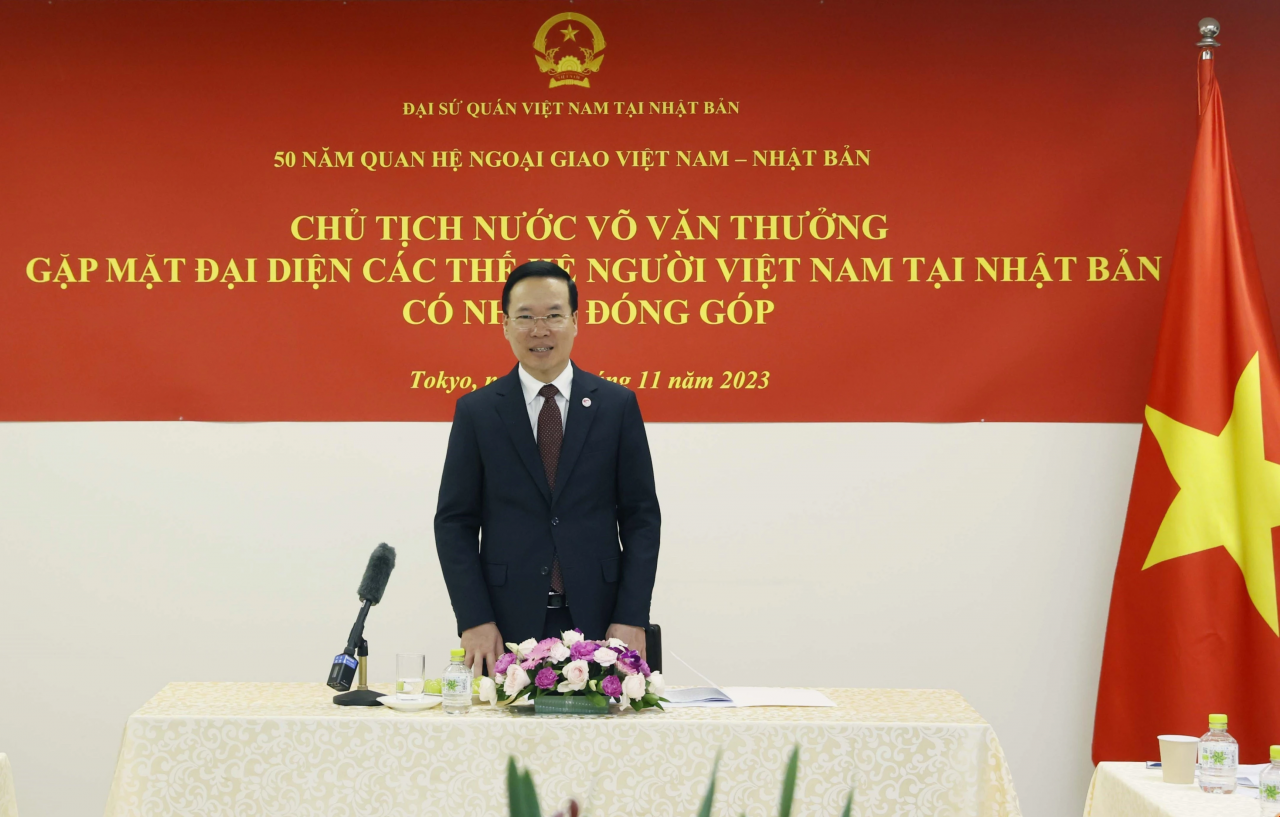 Chủ tịch nước gặp gỡ đại diện các thế hệ người Việt Nam tại Nhật Bản