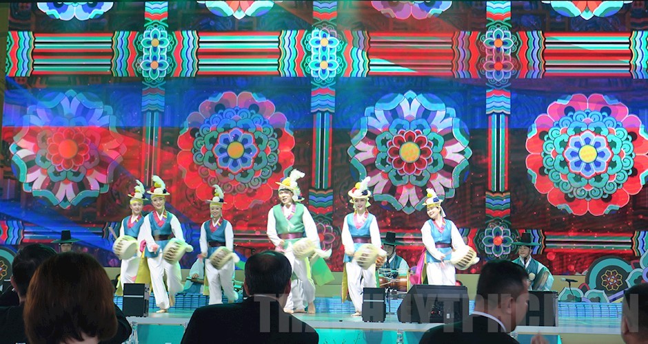 Tiết mục biểu diễn của đoàn nghệ thuật tỉnh Gyeongsangbuk-do. (Ảnh: hcmcpv.org.vn)