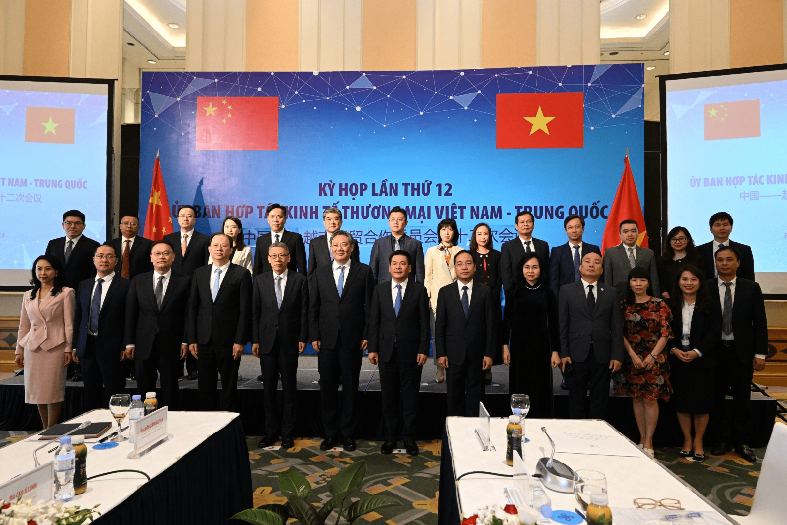 Các đại biểu chụp ảnh lưu niệm. (Ảnh: Bộ Công thương)