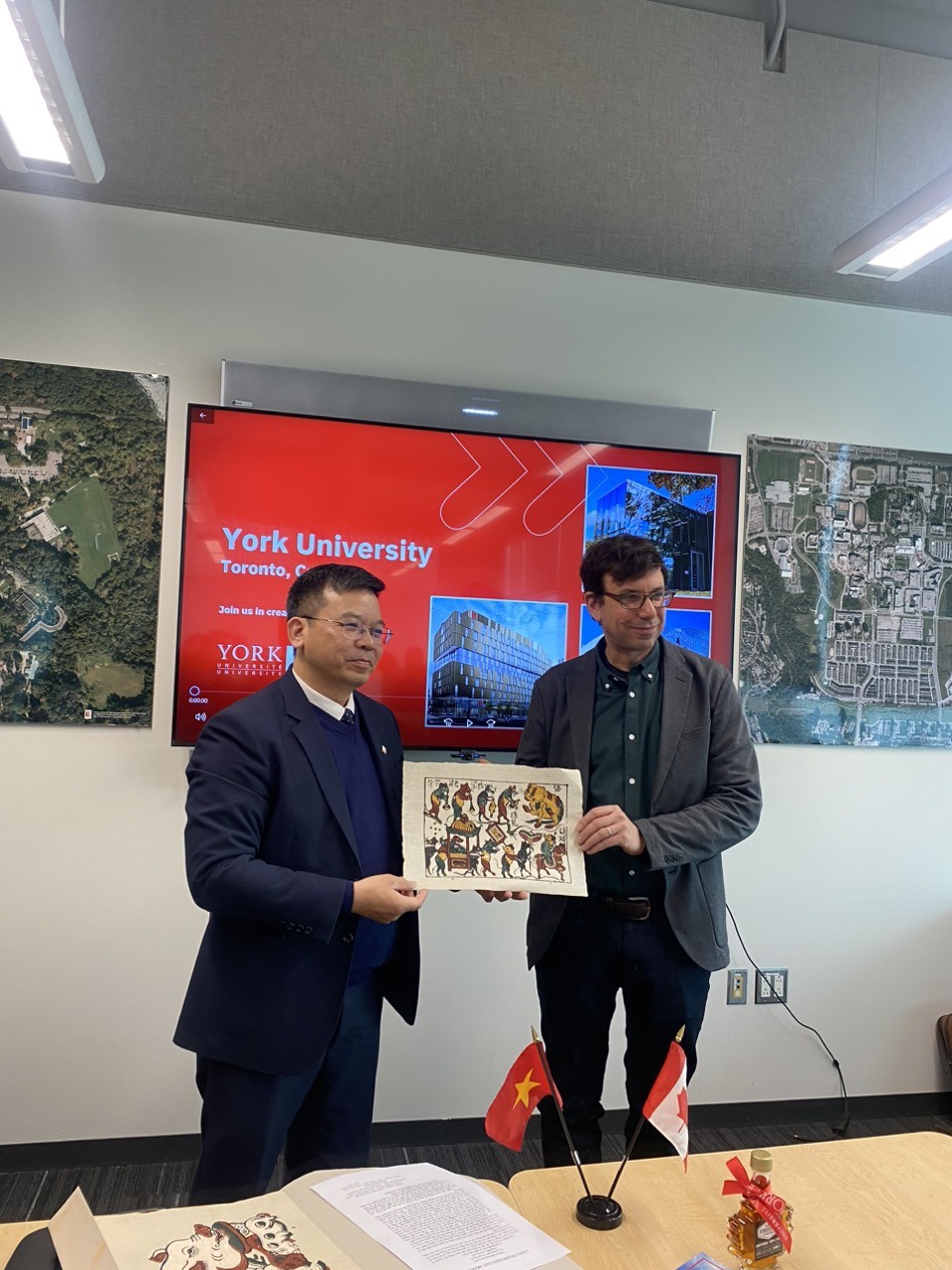 Thúc đẩy hợp tác, giao lưu nhân dân Việt Nam - Canada