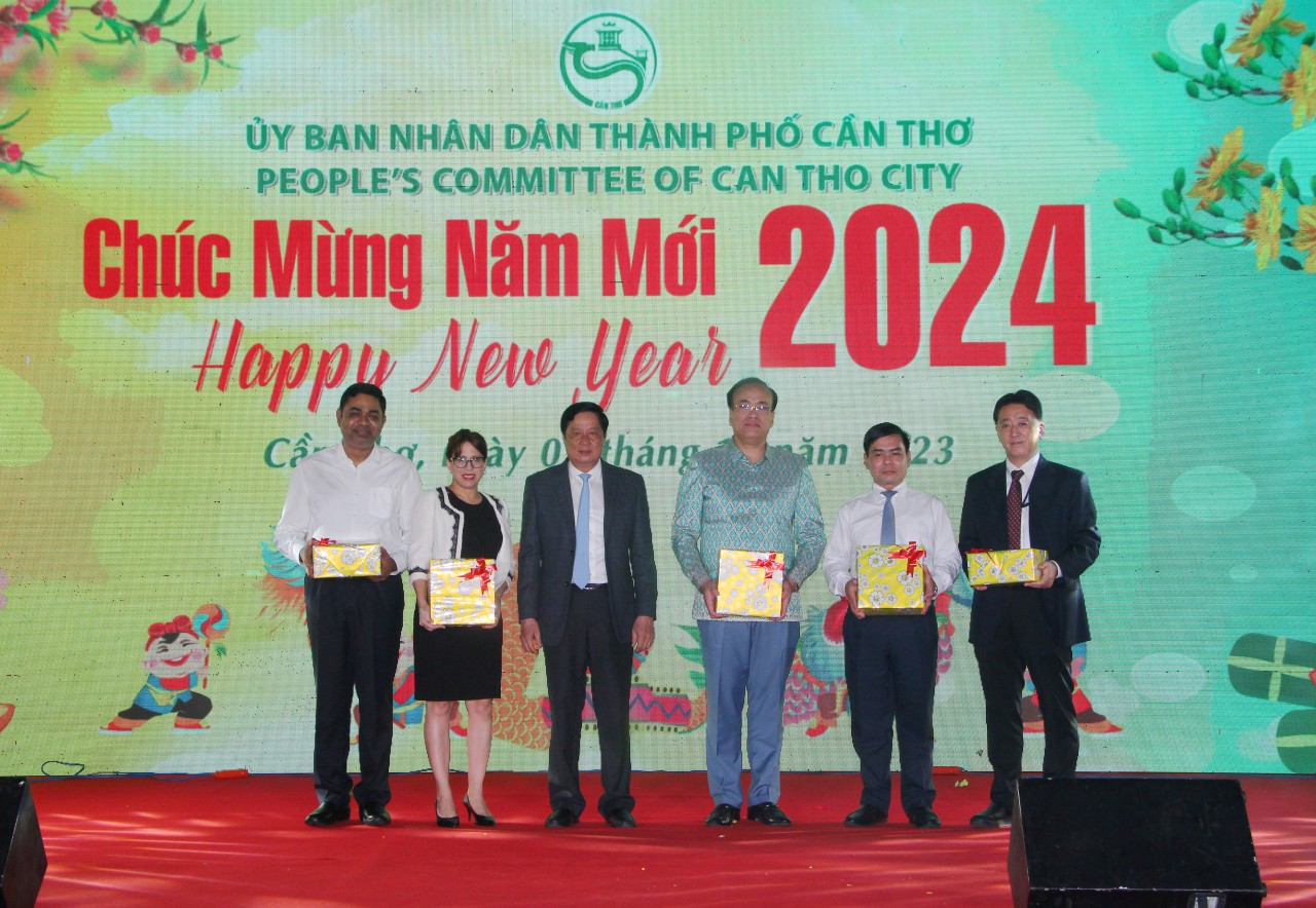 Cần Thơ mong muốn bạn bè quốc tế đồng hành cùng sự phát triển của TP