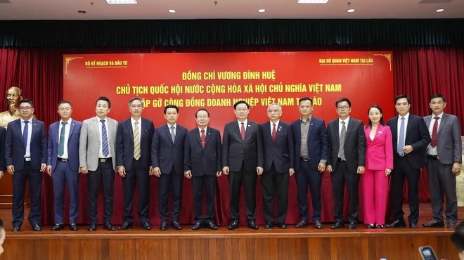 &quot;Việt Nam-Lào cần tạo đột phá trong hợp tác kinh tế, thương mại, đầu tư&quot;