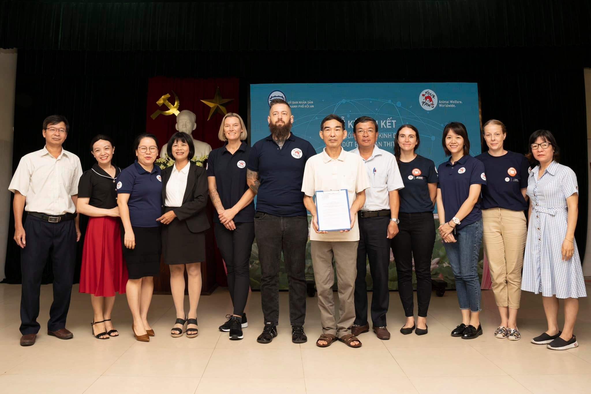  hỗ trợ chuyển đổi sinh kế cho chủ cửa hàng.