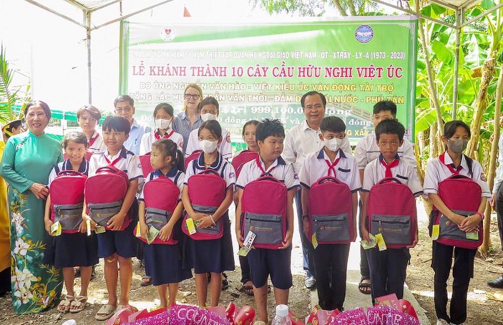 Cà Mau: Khánh thành và đưa vào sử dụng 10 cây cầu hữu nghị Việt - Úc