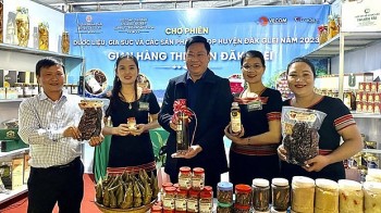 khai mac cho phien duoc lieu gia suc va cac san pham ocop bien gioi