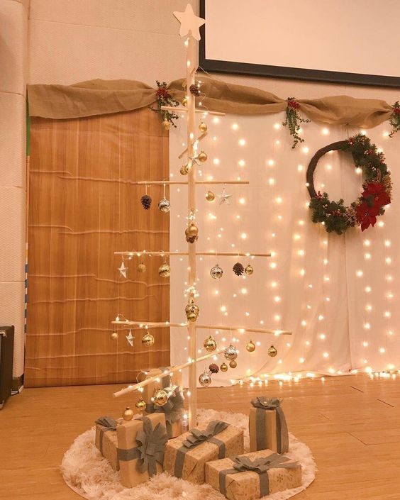 Những cách trang trí Noel tại cửa hàng ấn tượng, đẹp mắt nhất 2023