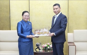 hoc bong danh cho can bo hoc sinh lao la diem sang trong hop tac da nang lao