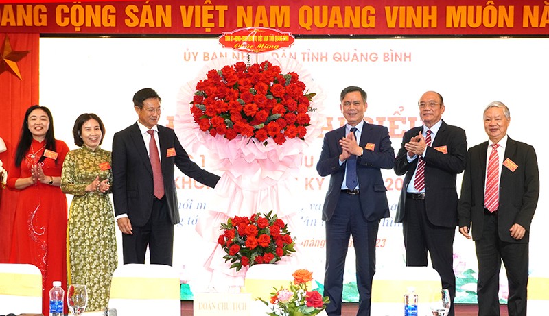 "Chủ động, linh hoạt, sáng tạo, hiệu quả trong các hoạt động đối ngoại nhân dân" "Chủ động, linh hoạt, sáng tạo, hiệu quả trong các hoạt động đối ngoại nhân dân"