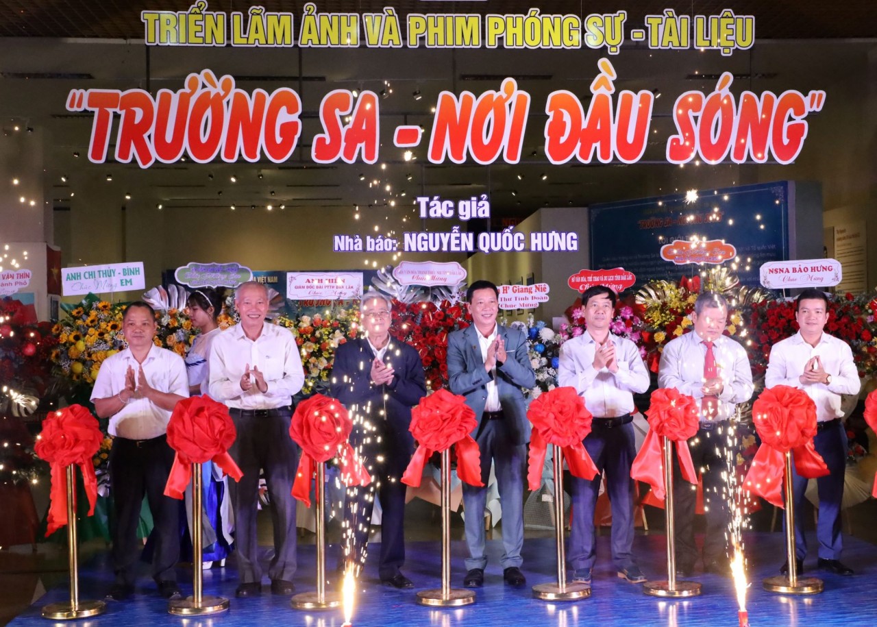 Đắk Lắk triển lãm ảnh và phim phóng sự - tài liệu về quần đảo Trường Sa