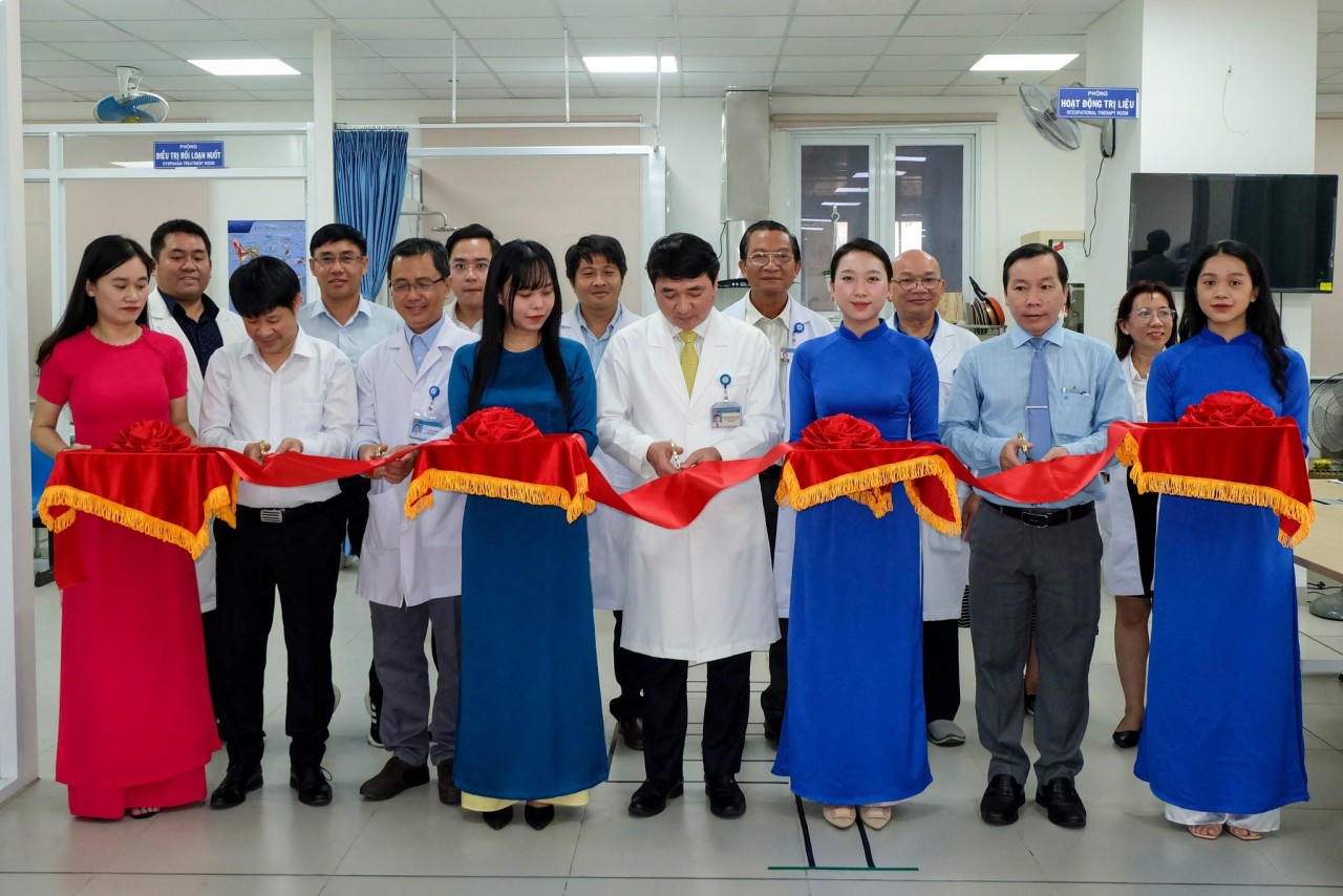 Đưa vào sử dụng phòng thực hành hoạt động trị liệu tại một bệnh viện TP.HCM