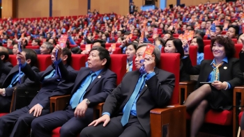 bai hoc thuc tien trong cong tac doi ngoai cua cong doan nganh cong thuong
