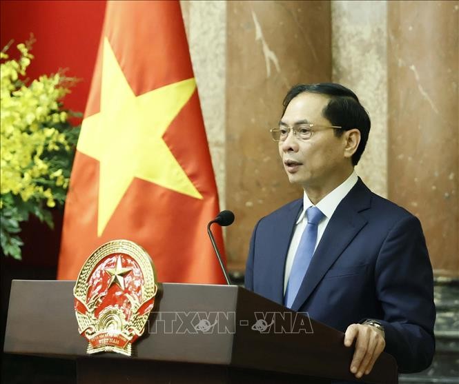Triển khai tốt công tác ngoại giao kinh tế, ngoại giao văn hóa, nâng tầm đối ngoại đa phương