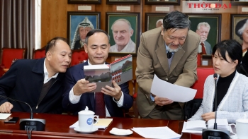 Ông già dọn tuyết ở Lư Sơn