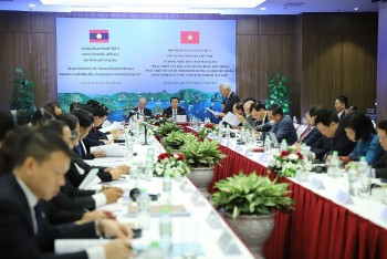 Việt Nam - Lào hợp tác nghiên cứu lý luận về phát triển văn hóa và con người