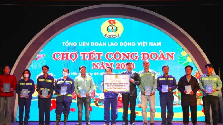 Công đoàn tổ chức nhiều gian hàng 0 đồng trong dịp Tết Nguyên đán