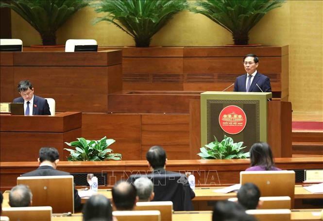 Chủ tịch Quốc hội gặp mặt các Đại sứ, Trưởng Cơ quan đại diện ngoại giao Việt Nam ở nước ngoài