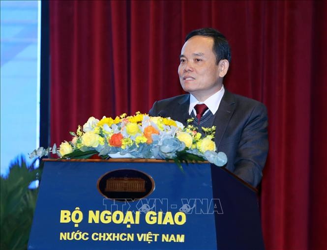 Ngành Ngoại giao cần tiếp tục chuyển mình mạnh mẽ hơn