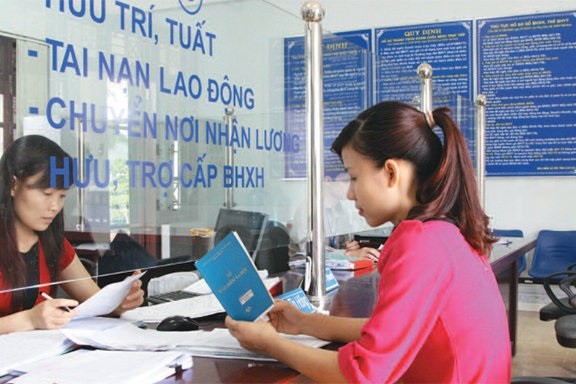 Tăng cường tư vấn trực tiếp tới người tham gia BHXH (Ảnh: TL).