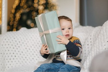 Tết Dương lịch 2024: Quà tết dương lịch cho con trai ý nghĩa nhất