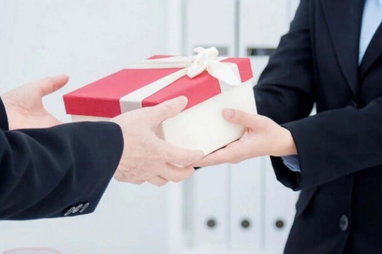 Tết Dương lịch 2024: Quà tết dương lịch cho đối tác ý nghĩa nhất