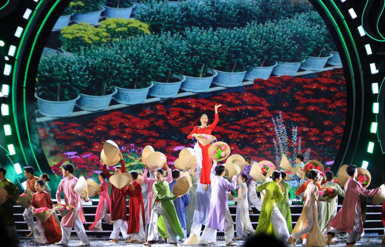 Khai mạc Festival Hoa - Kiểng Sa Đéc “Tình đất - Tình hoa”