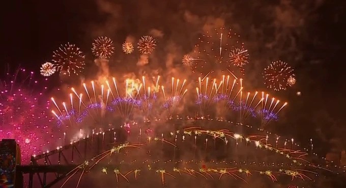 Trong bài phát biểu năm mới ngày 31/12, Tổng thống Nga Vladimir Putin ca ngợi quân đội và khẳng định nước Nga sẽ Thế giới đón năm mới 2024