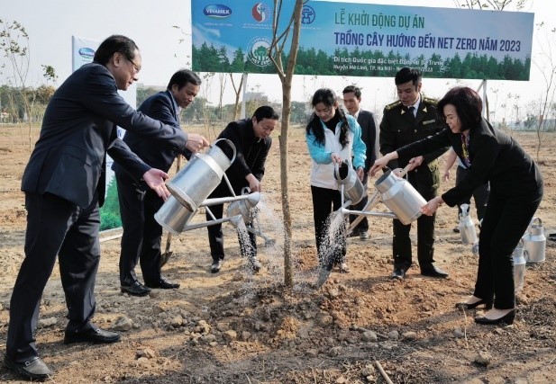 Vinamilk là đại diện duy nhất của Đông Nam Á thuộc top 5 thương hiệu sữa có tính bền vững cao nhất toàn cầu