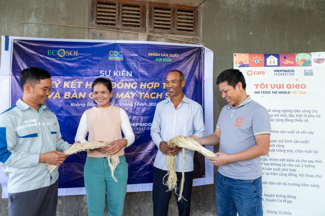 Đắk Lắk: Người nông dân có thêm nguồn thu nhập nhờ biết cách tận dụng phụ phẩm lá dứa