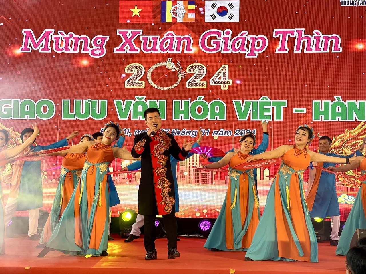 “Giao lưu văn hóa Việt - Hàn” mừng Xuân Giáp Thìn 2024