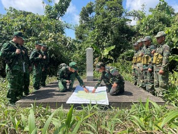Quảng Trị và Salavan (Lào) ký kết biên bản thường niên về công tác biên giới